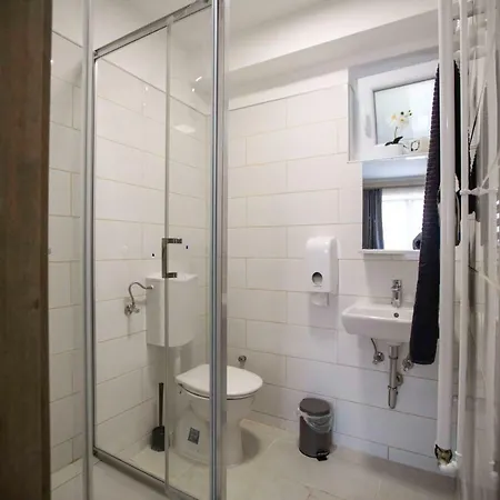 Forras Panzio Es Apartman Orfu