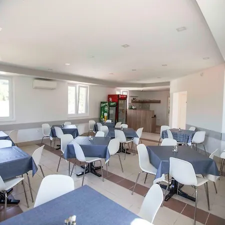 Forras Panzio Es Apartman Bed & Breakfast 3*