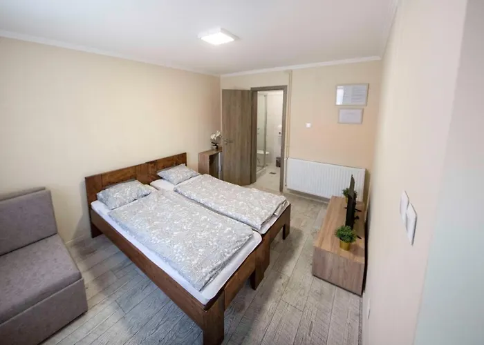 Forrás és Apartman Alojamento de Acomodação e Pequeno-almoço 3*